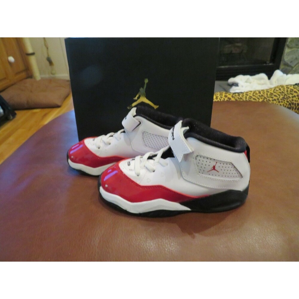 NWT Toddler Boys Black, Red & White Nike Jordan B Loyal Tennis Shoes, 5